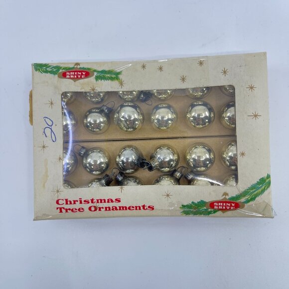 vintage miniature 15mm glass ornaments set of 24 silver In original box - Picture 1 of 7